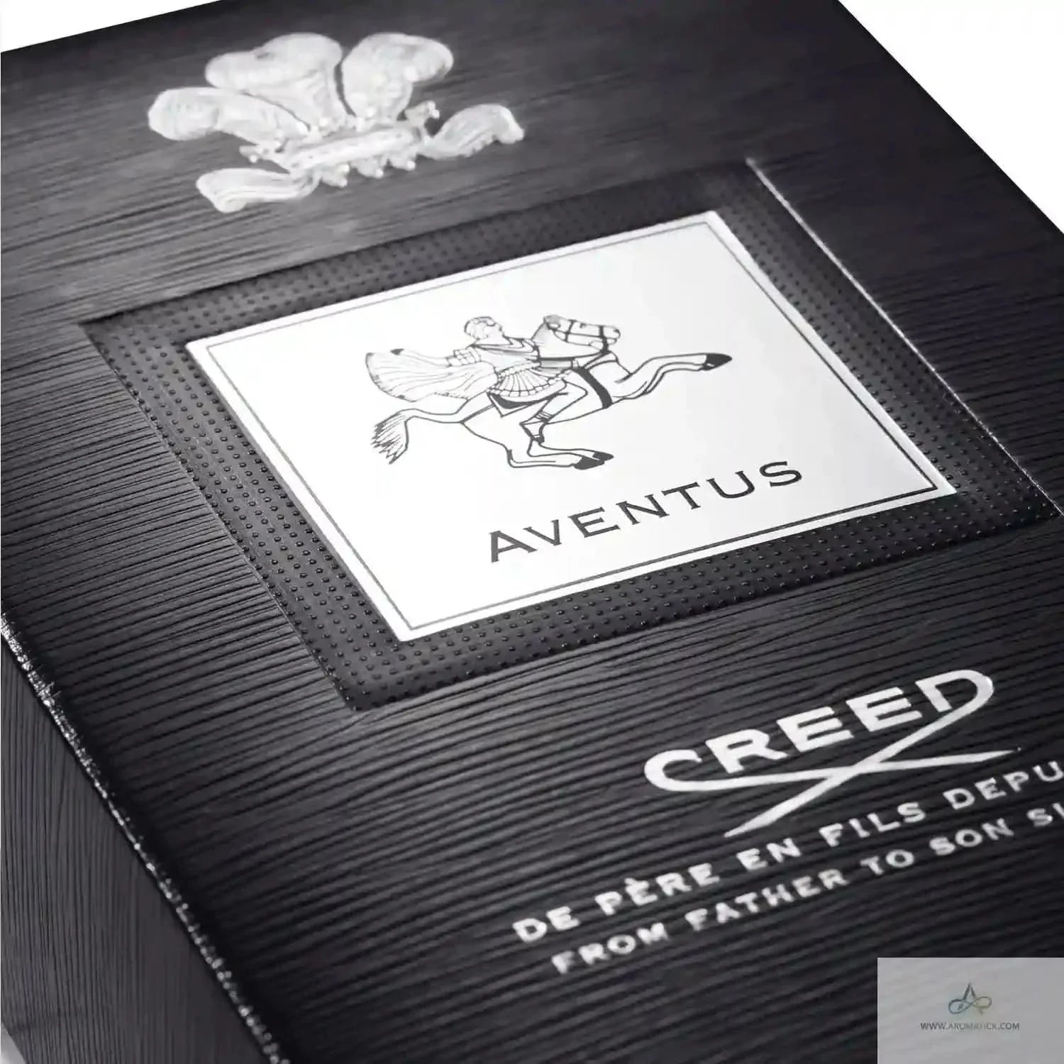 creed aventus retail packaging